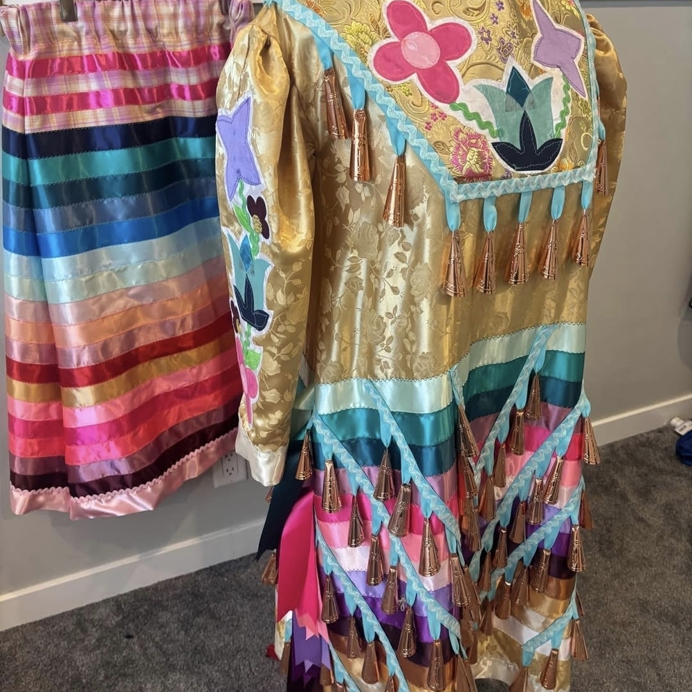 Asymmetrical Gold and Multicolor Dress - Picture 3 of 7